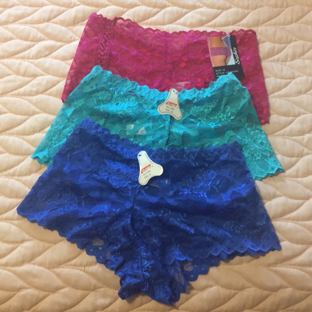 Panties bundle of 3 brand new. Boy short style.